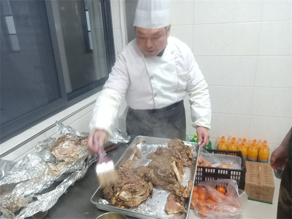 别样的年夜饭